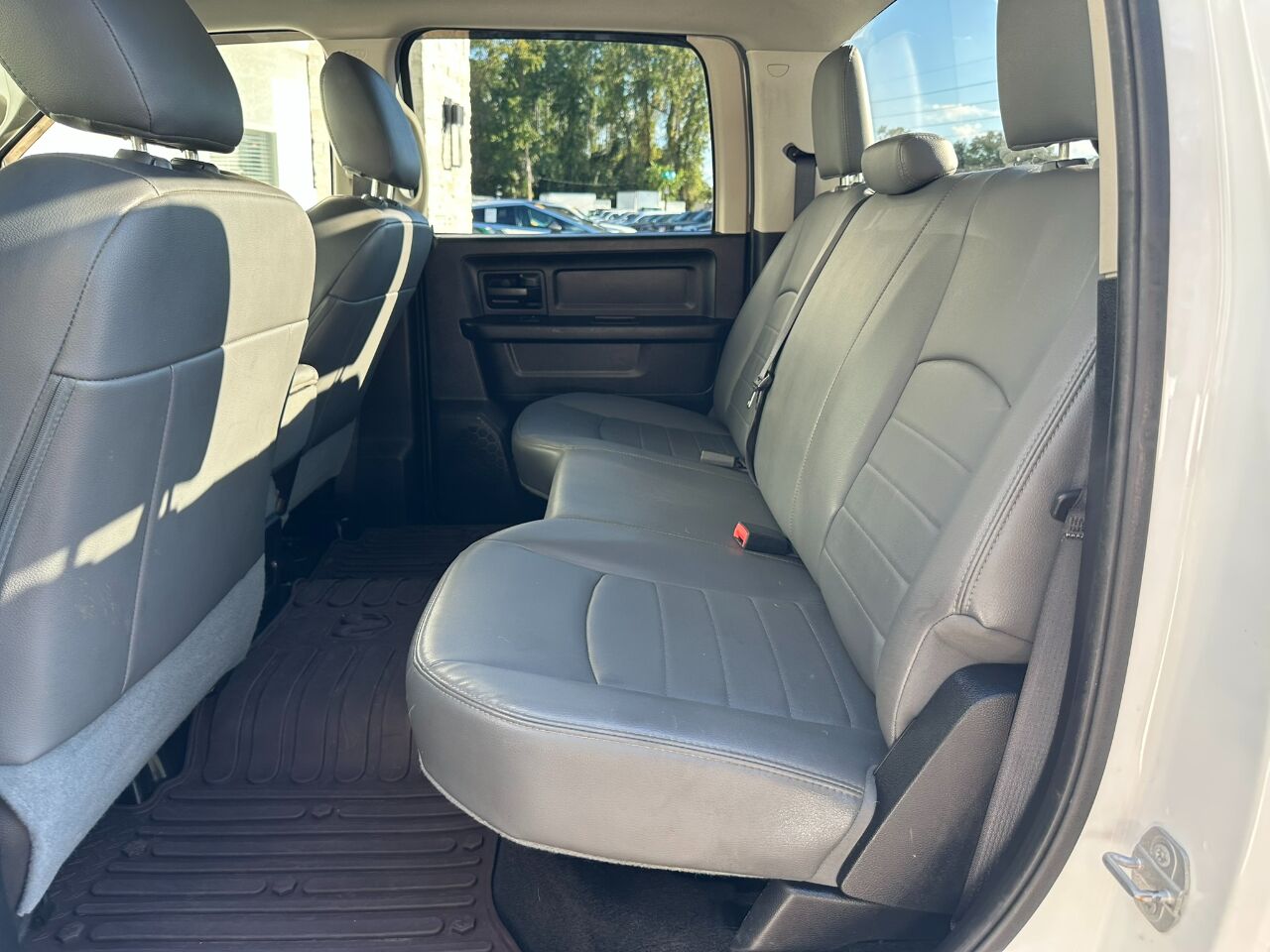 2015 RAM 1500 4WD Crew Cab 140.5&quot; Express Jacksonville FL