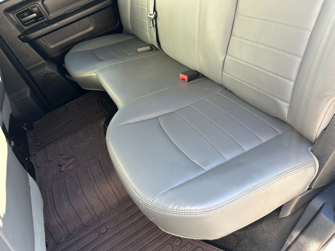 2015 RAM 1500 4WD Crew Cab 140.5&quot; Express Jacksonville FL