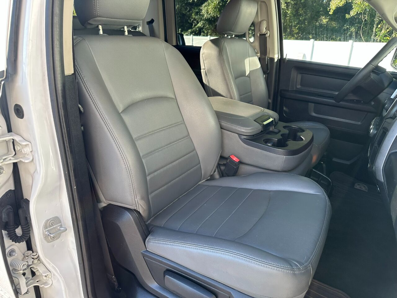 2015 RAM 1500 4WD Crew Cab 140.5&quot; Express Jacksonville FL
