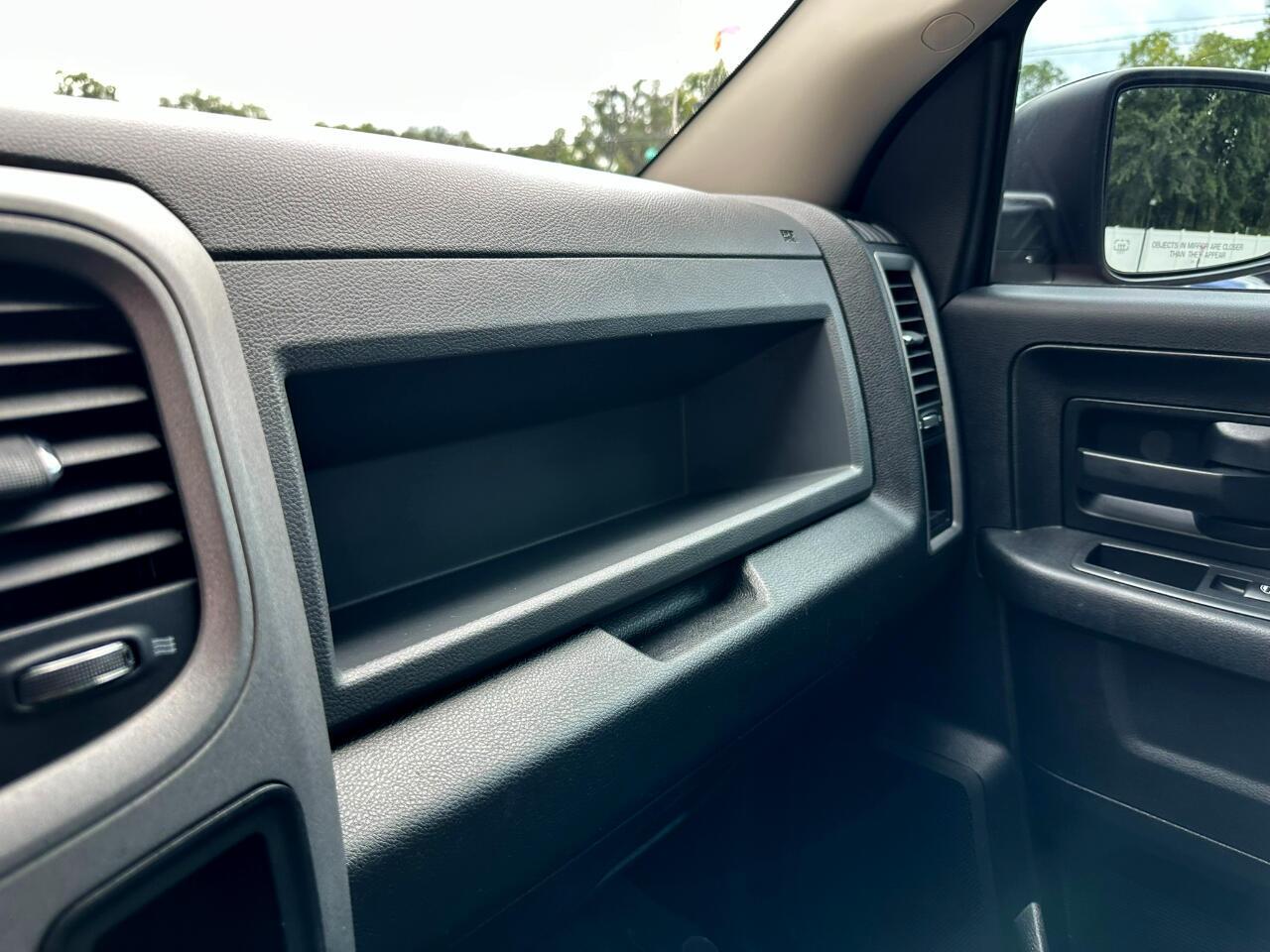 2015 RAM 1500 4WD Crew Cab 140.5&quot; Express Jacksonville FL