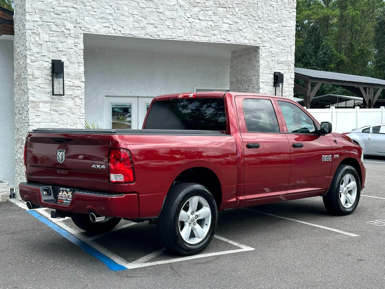 2015 RAM 1500 4WD Crew Cab 140.5&quot; Express Jacksonville FL