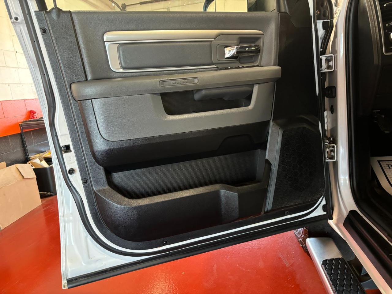 2015 RAM 1500 Outdoorsman Crew Cab 4WD Franklin OH