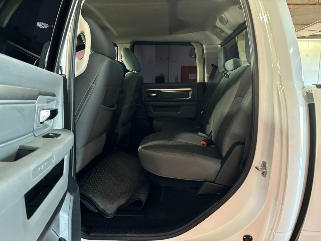 2015 RAM 1500 SLT Crew Cab LWB 4WD Franklin OH