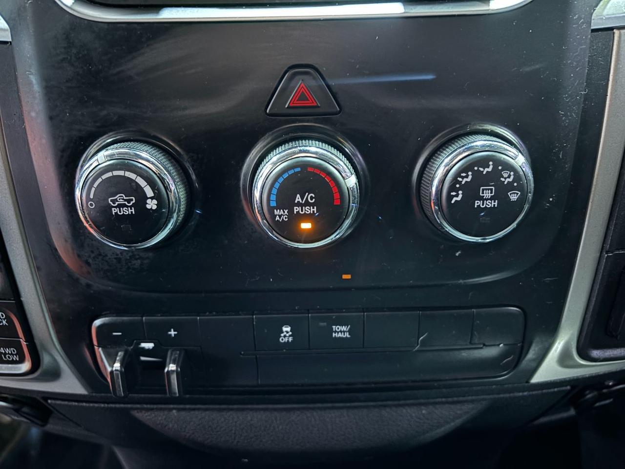 2015 RAM 1500 SLT Crew Cab LWB 4WD Franklin OH