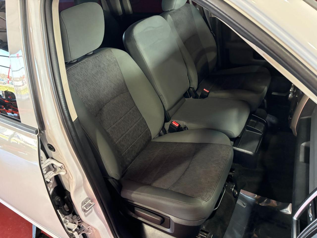 2015 RAM 1500 SLT Crew Cab LWB 4WD Franklin OH