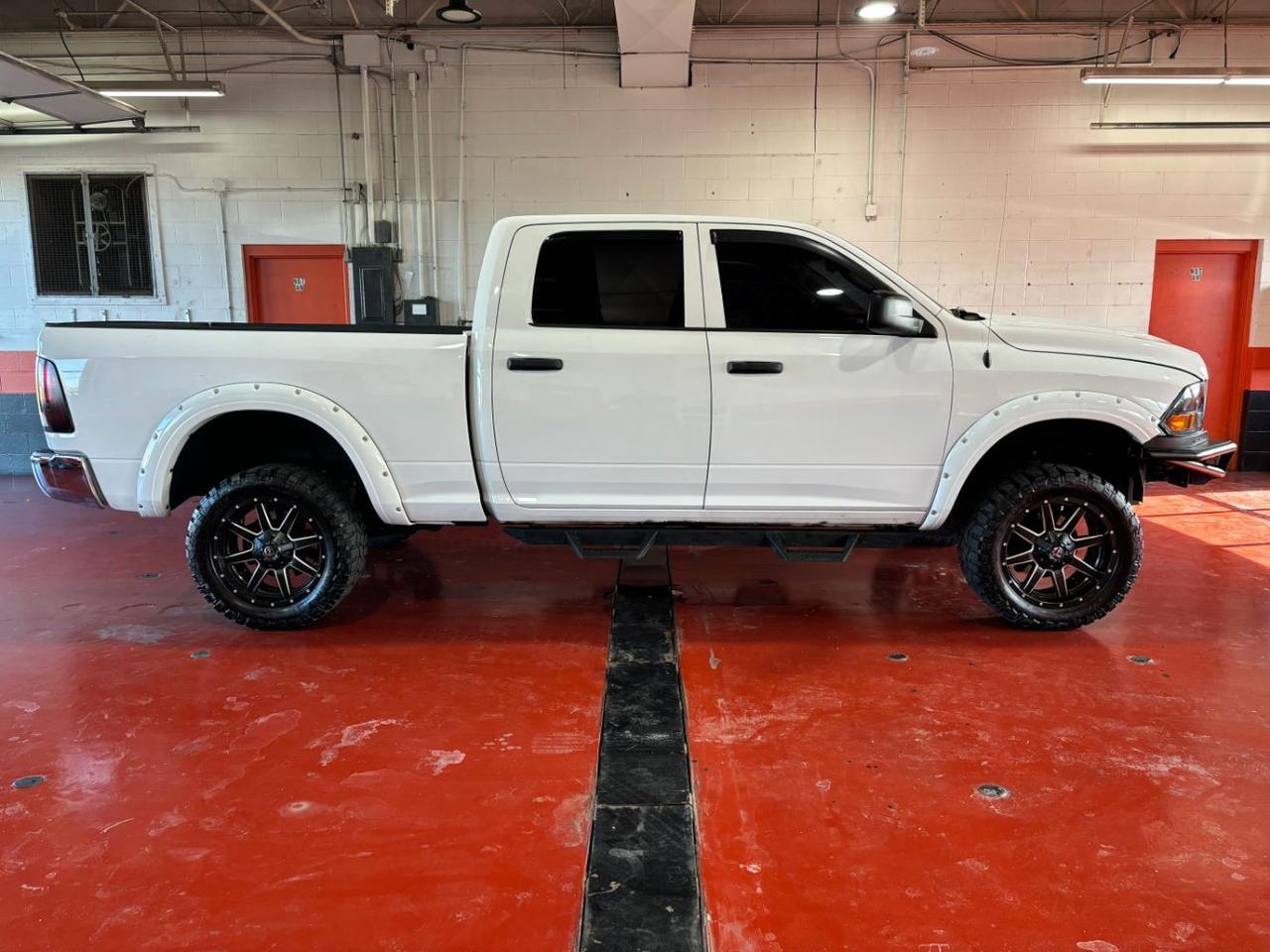 2015 RAM 1500 SLT Crew Cab LWB 4WD