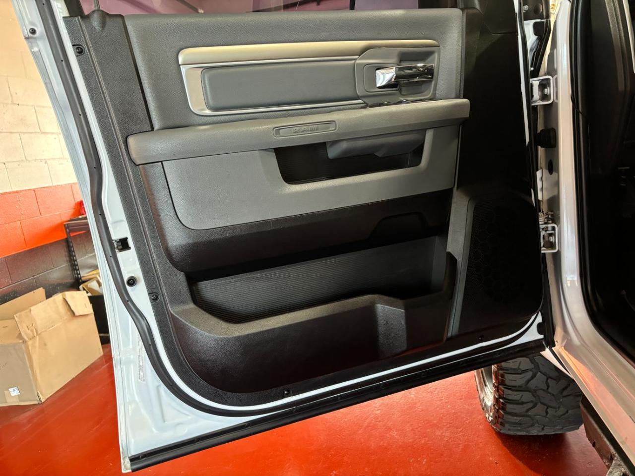 2015 RAM 1500 SLT Crew Cab LWB 4WD Franklin OH