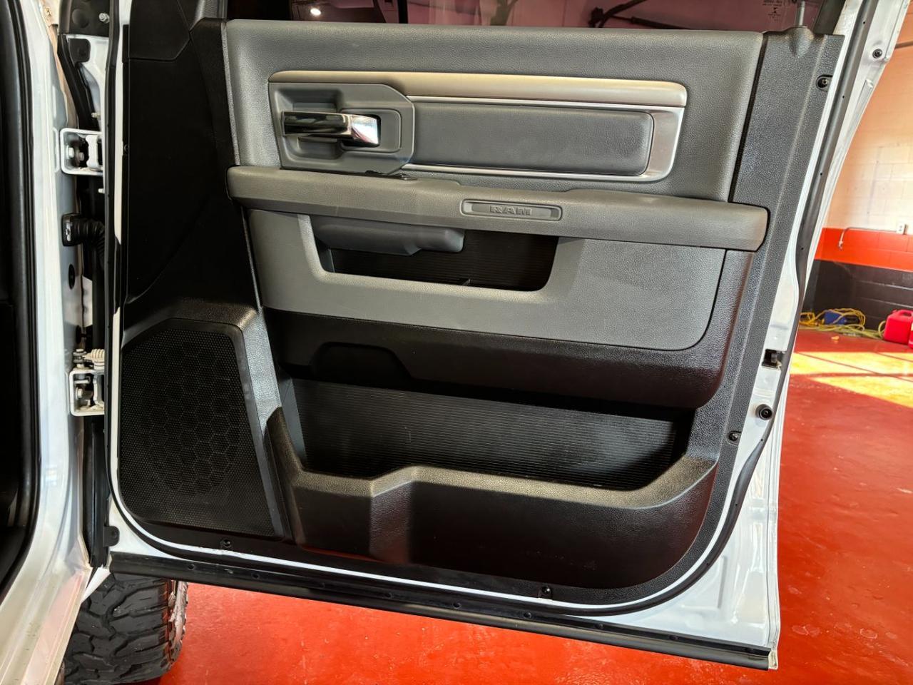 2015 RAM 1500 SLT Crew Cab LWB 4WD Franklin OH