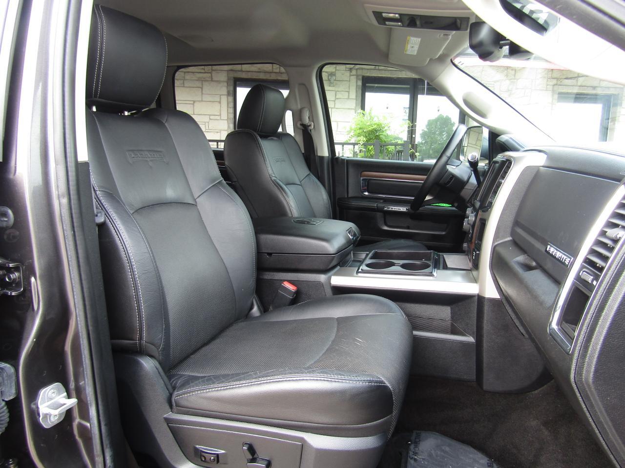 2015 RAM 2500 4WD Crew Cab 149 Laramie Grand Prairie TX