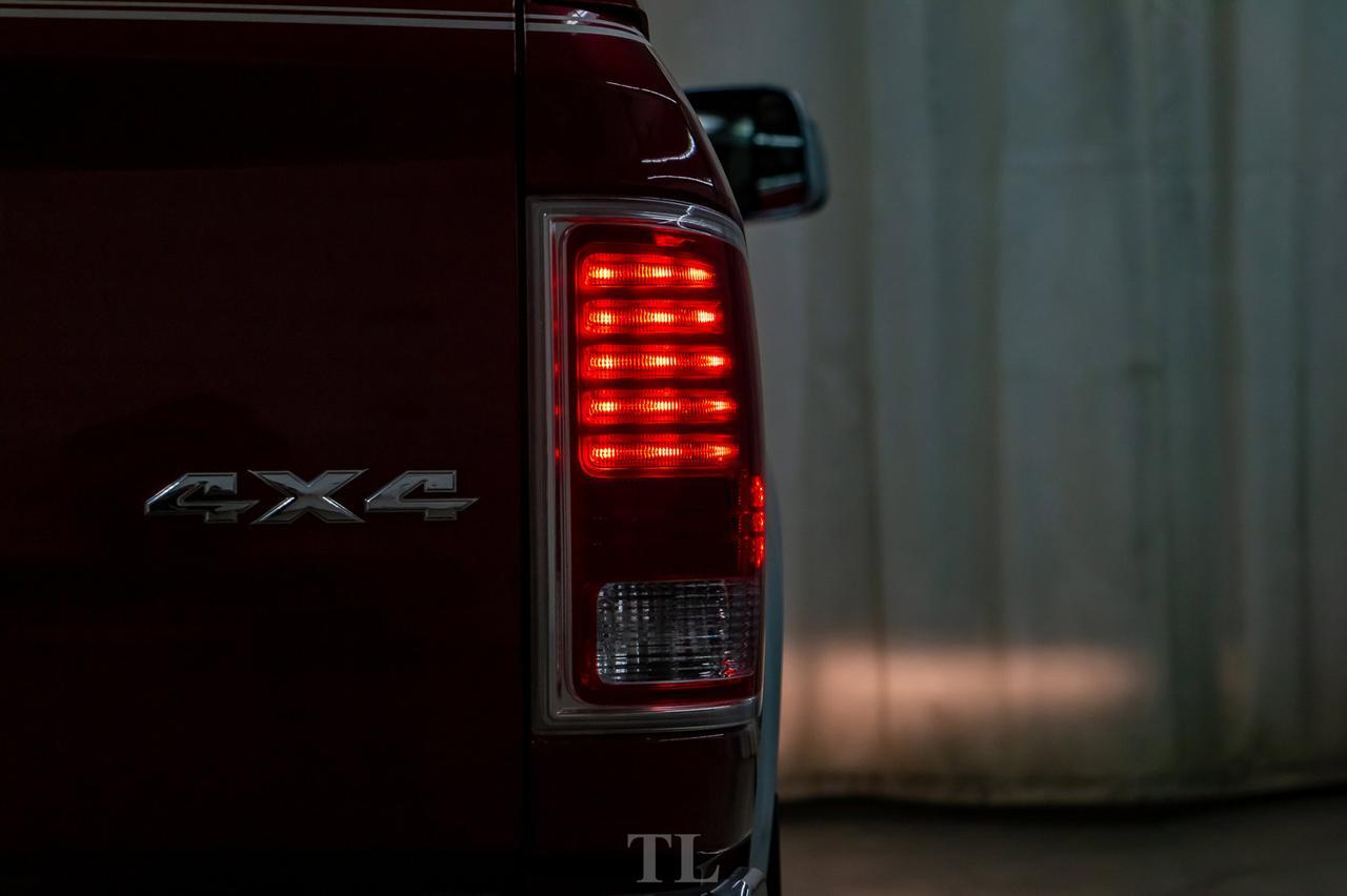 2015 Ram 1500 4x4 Crew Cab Laramie HEMI Leather Roof Nav Red Deer AB