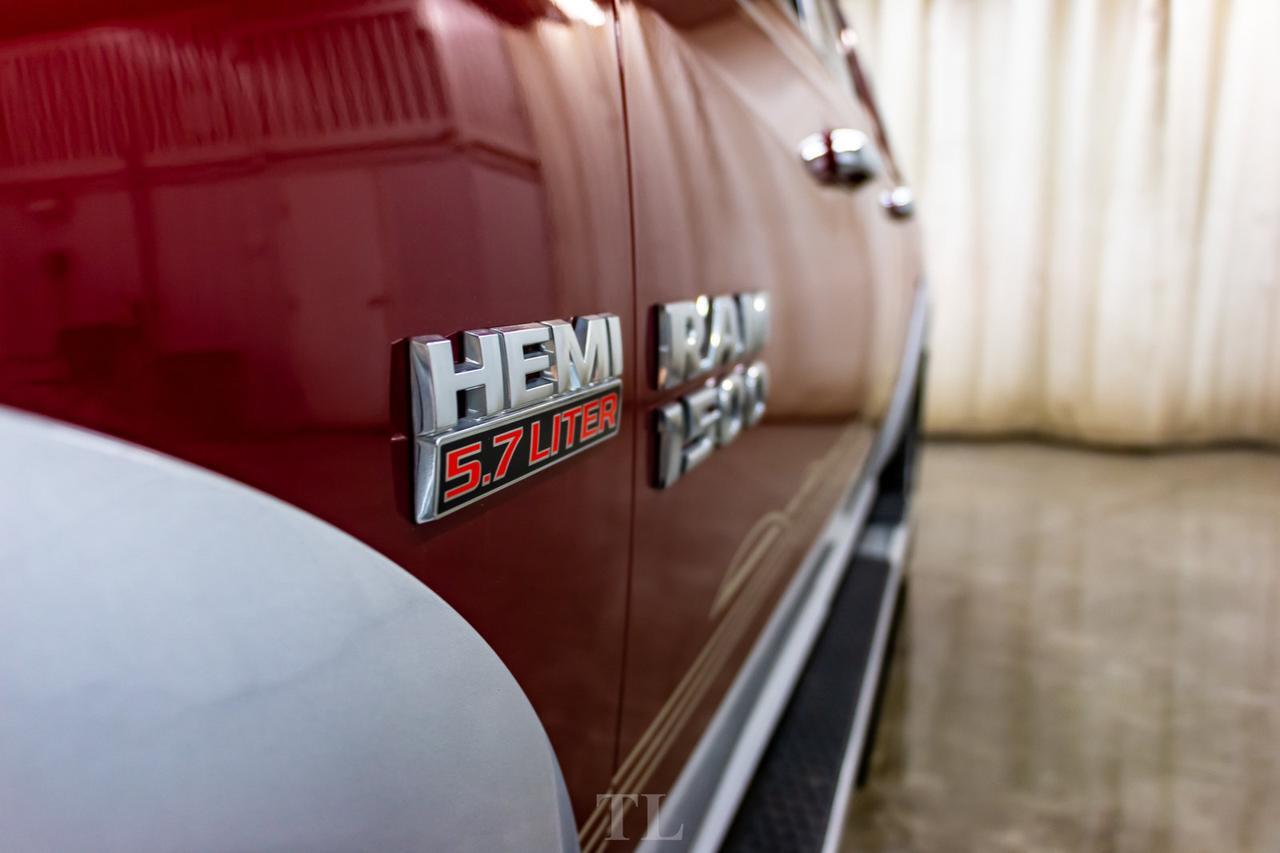2015 Ram 1500 4x4 Crew Cab Laramie HEMI Leather Roof Nav Red Deer AB