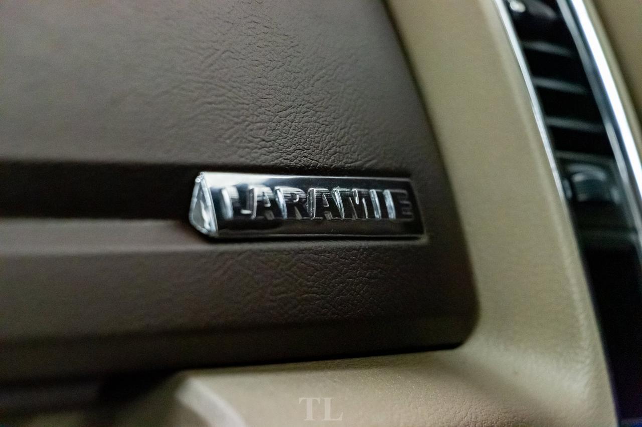 2015 Ram 1500 4x4 Crew Cab Laramie HEMI Leather Roof Nav Red Deer AB