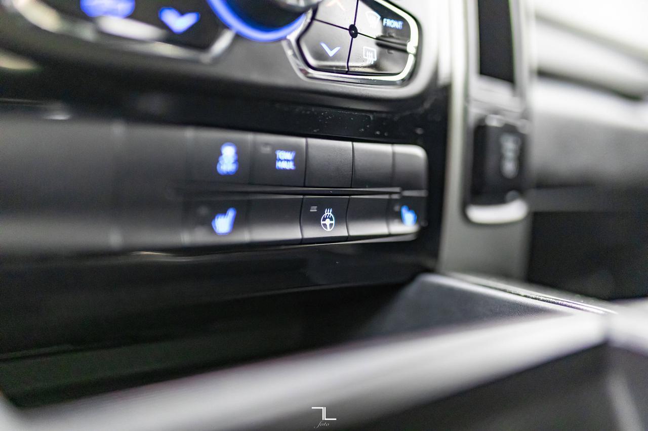 2015 Ram 1500 4x4 Crew Cab Sport Leather Nav BCam Red Deer AB