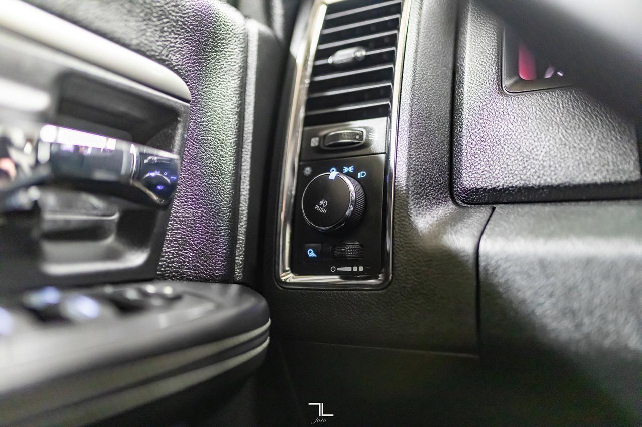 2015 Ram 1500 4x4 Crew Cab Sport Leather Nav BCam Red Deer AB