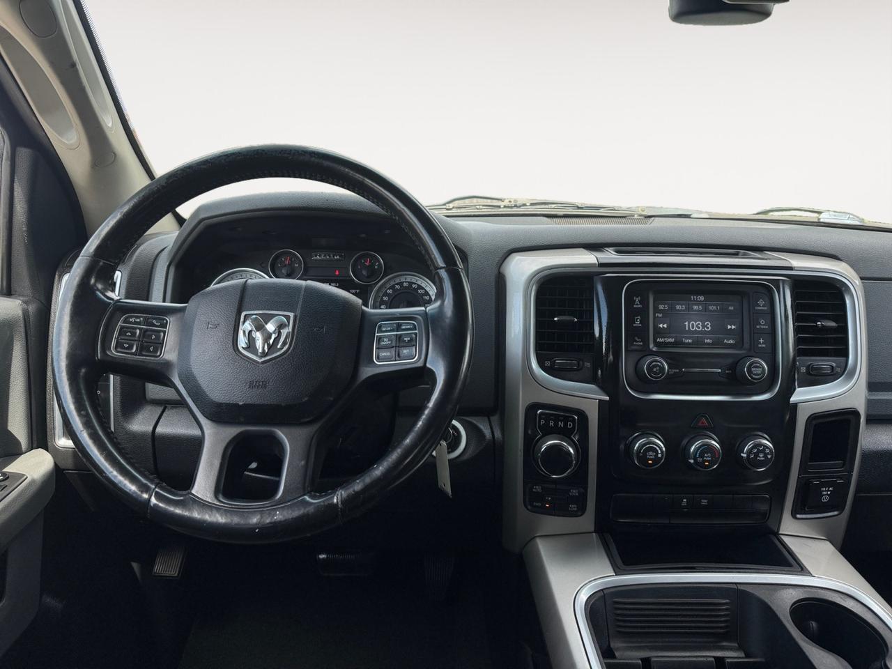 2015 Ram 1500 BIG HORN, 4X4, TOW PACAKAGE, RUNNING BOARDS, REMOTE START, BED LINER, LONG BED, BUILT TO WORK- PRICED TO MOVE, TEST DRIVE IT TODAY!!! Norfolk VA
