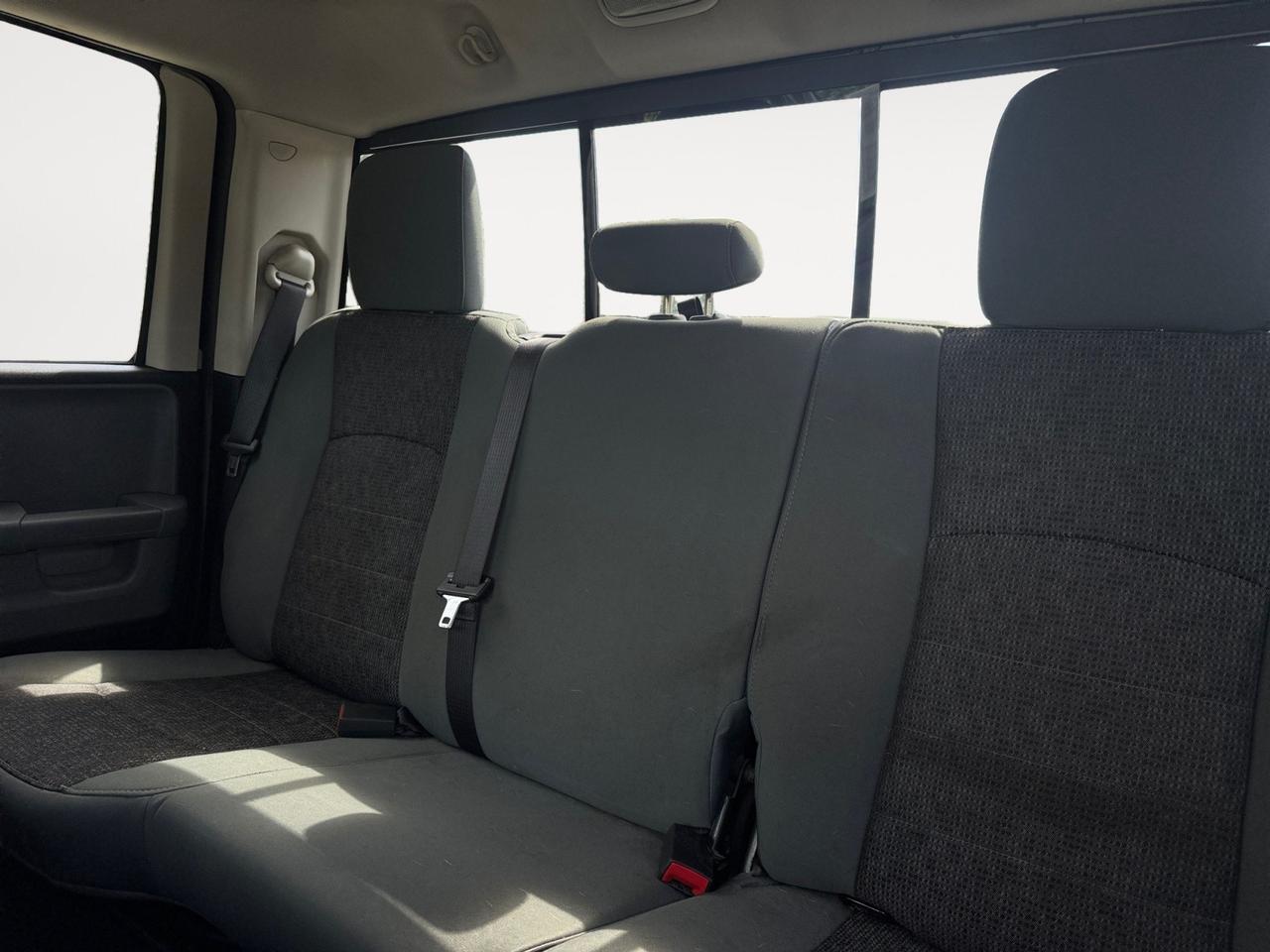 2015 Ram 1500 BIG HORN, 4X4, TOW PACAKAGE, RUNNING BOARDS, REMOTE START, BED LINER, LONG BED, BUILT TO WORK- PRICED TO MOVE, TEST DRIVE IT TODAY!!! Norfolk VA
