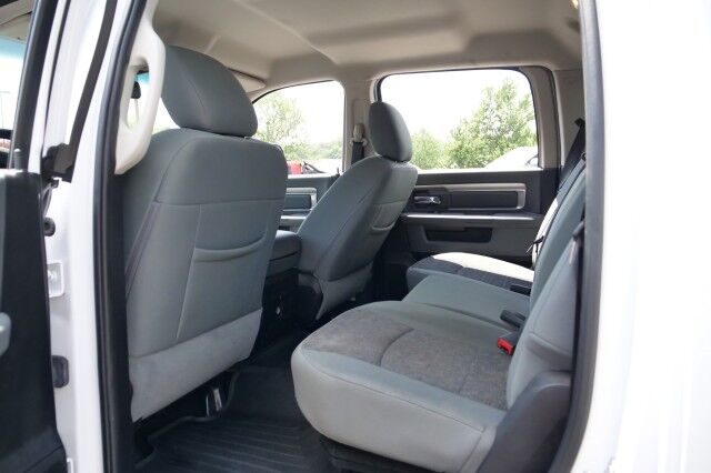 2015 Ram 1500 Big Horn 4X4 / Luxury Group / 5.7L V8! High Point NC