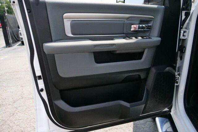 2015 Ram 1500 Big Horn 4X4 / Luxury Group / 5.7L V8! High Point NC