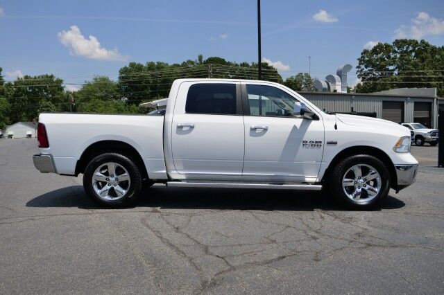 2015 Ram 1500 Big Horn 4X4 / Luxury Group / 5.7L V8! High Point NC