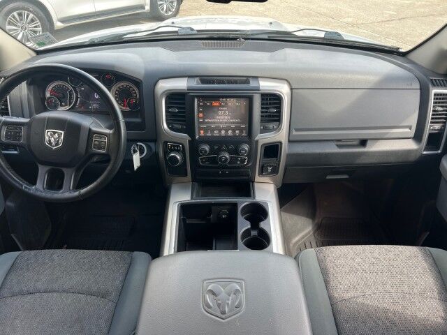 2015 Ram 1500 Big Horn photo 23