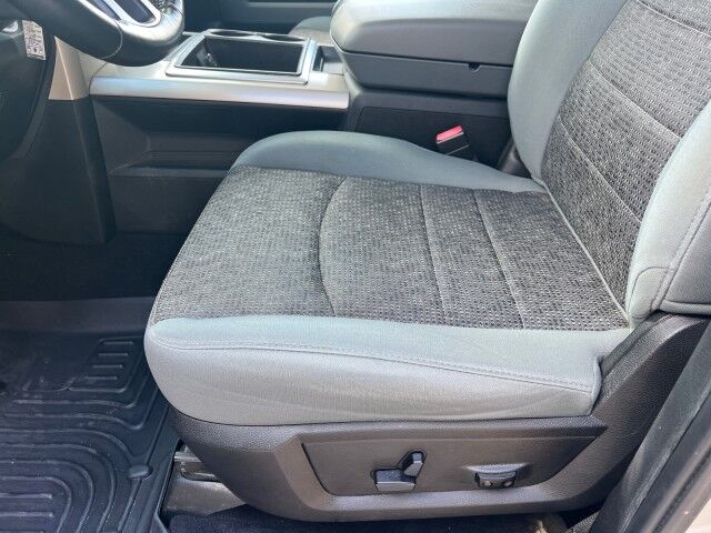 2015 Ram 1500 Big Horn photo 17
