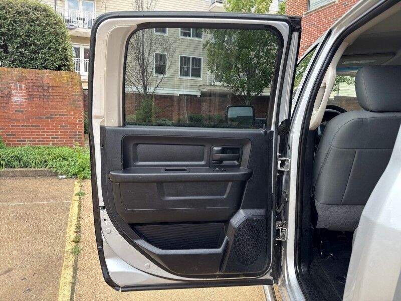 2015 Ram 1500 Express Crew Cab 4WD Arlington VA
