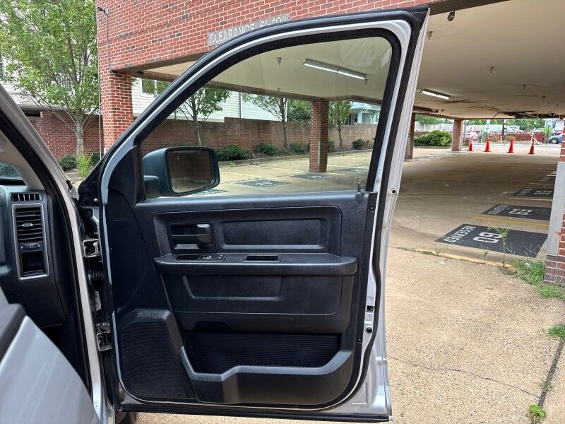 2015 Ram 1500 Express Crew Cab 4WD Arlington VA
