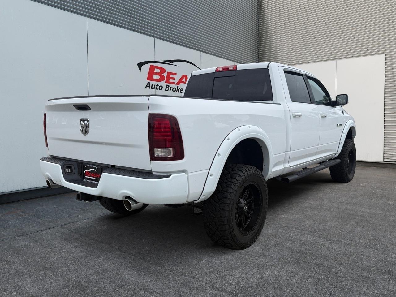 2015 Ram 1500 Sport, HEATED/VENTILATED SEATS, ALPINE SPEAKERS, SUNROOF, BLUETOOTH, UNIVERSAL GARAGE DOOR OPENER, HEATED STEERING WHEEL, POWER/HEATED MIRRORS, POWER FOLDING MIRRORS, TOW PACKAGE, BED LINER, CLEAN CARFAX! Norfolk VA