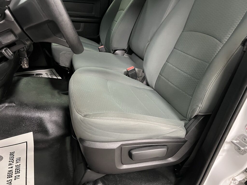 2015 Ram 1500 Tradesman photo 22