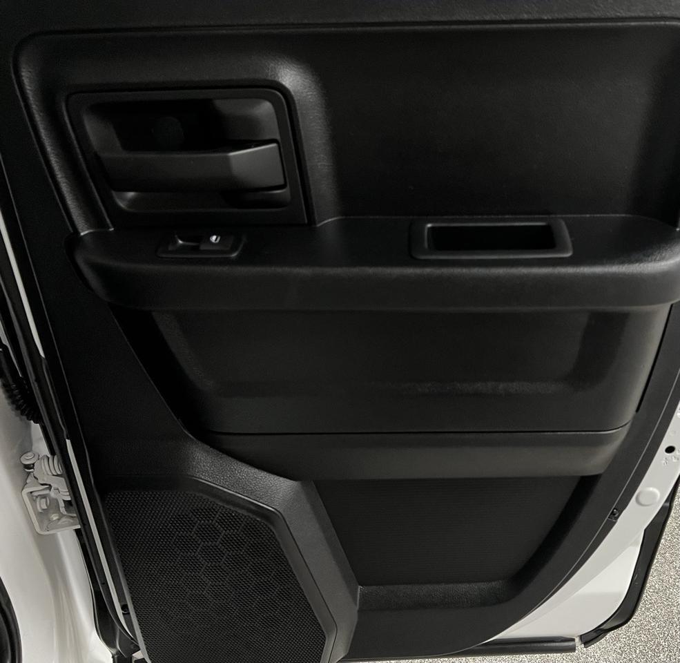 2015 Ram 1500 Tradesman photo 39