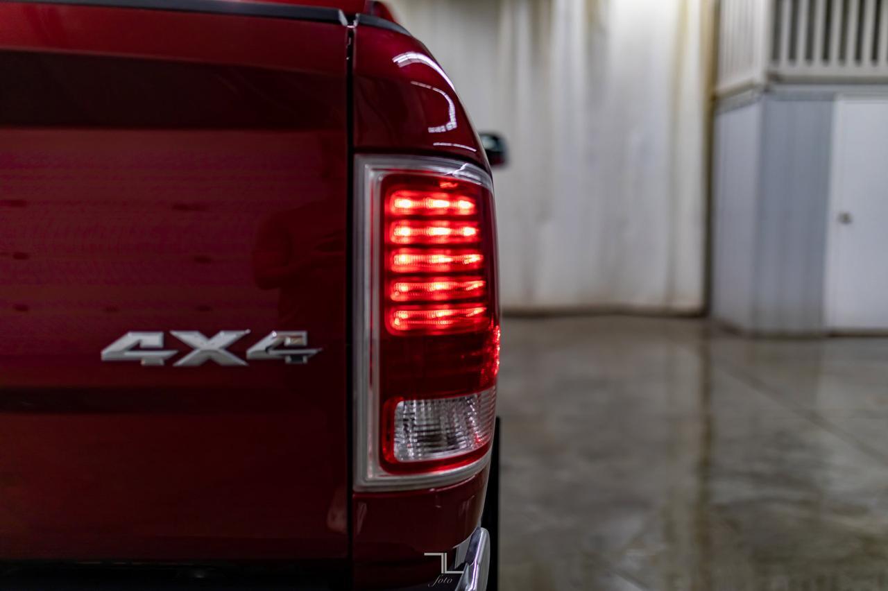 2015 Ram 2500 4x4 Crew Cab Laramie Diesel Leather Nav BCam Red Deer AB