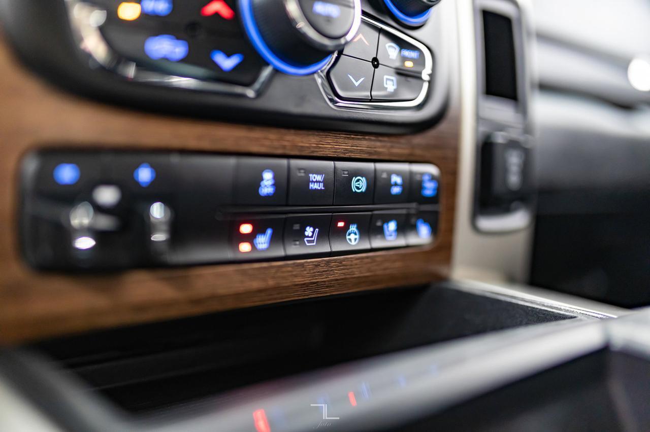 2015 Ram 2500 4x4 Crew Cab Laramie Diesel Leather Nav BCam Red Deer AB