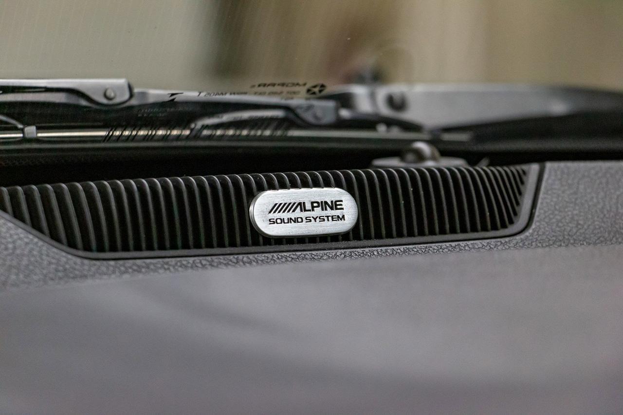 2015 Ram 2500 4x4 Crew Cab Laramie Leather Roof Nav Red Deer AB