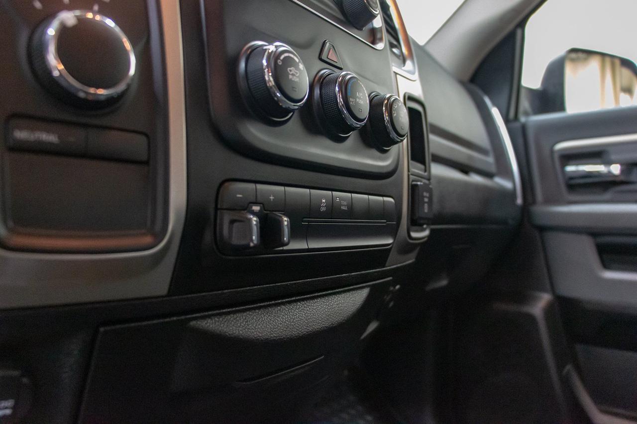 2015 Ram 2500 4x4 Crew Cab SLT Red Deer AB