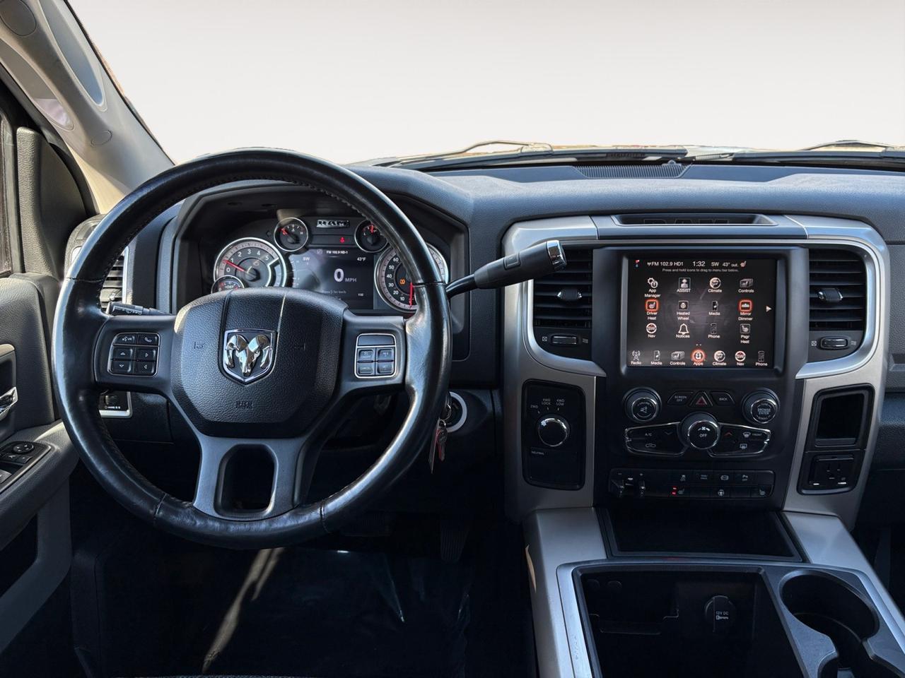 2015 Ram 2500 Big Horn, RUNNING BOARDS, REMOTE START, TOW PACKAGE, REAR POWER SLIDING WINDOW, HEATED STEERING WHEEL & SEATS, NAVIGATION, ONLY 43K MILES, JUST 1 OWNER, RIDE BIG IN THIS RAM! Virginia Beach VA