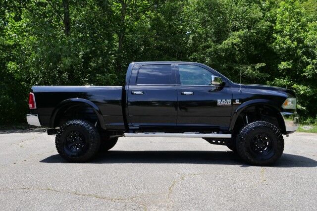 2015 Ram 2500 Laramie 4X4 / UPGRADES / Vented Seats / Diesel! High Point NC