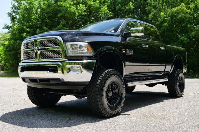 2015 Ram 2500 Laramie 4X4 / UPGRADES / Vented Seats / Diesel! High Point NC