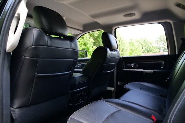 2015 Ram 2500 Laramie 4X4 / UPGRADES / Vented Seats / Diesel! High Point NC