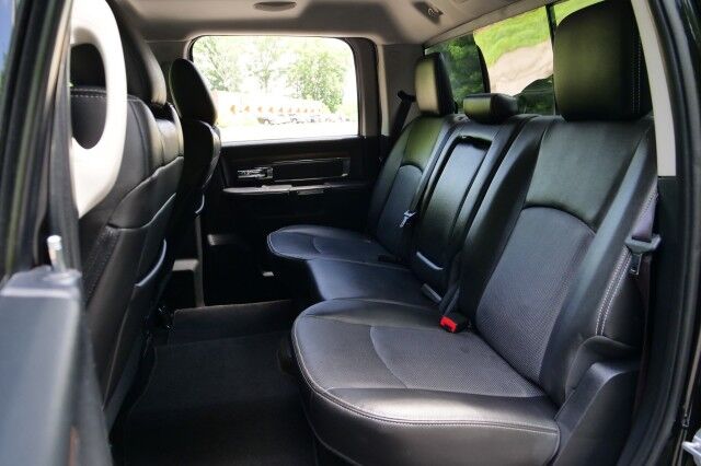 2015 Ram 2500 Laramie 4X4 / UPGRADES / Vented Seats / Diesel! High Point NC