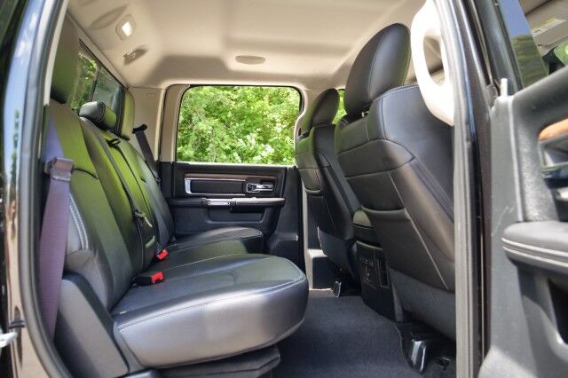 2015 Ram 2500 Laramie 4X4 / UPGRADES / Vented Seats / Diesel! High Point NC
