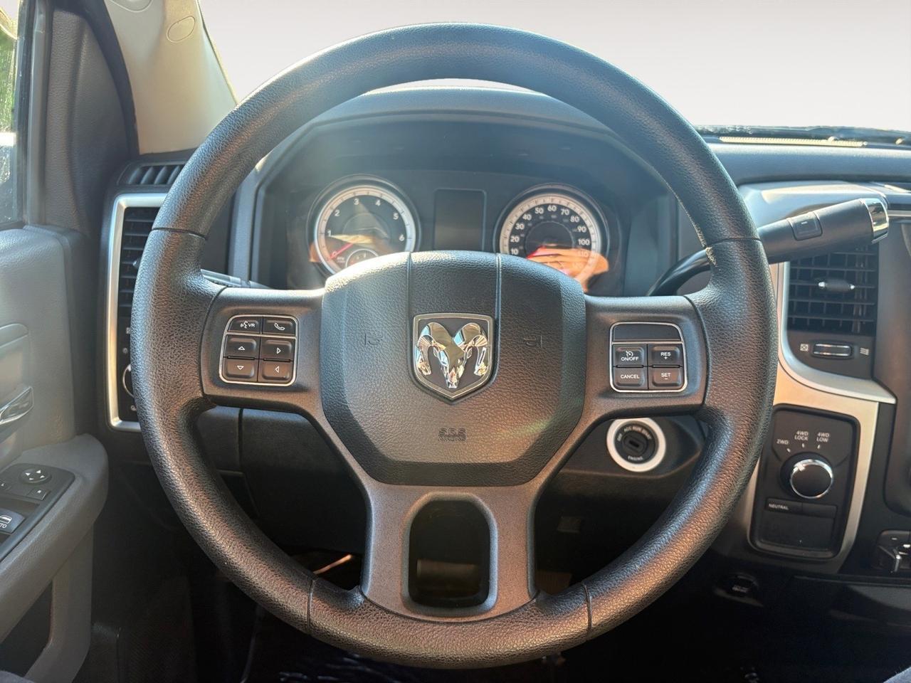 2015 Ram 2500 SLT, TOW PACKAGE, RUNNING BOARDS, POWER REAR SLIDING WINDOW, BED LINER, BLUETOOTH, LOW MILEAGE, PERFECT TRUCK FOR YOU! Virginia Beach VA