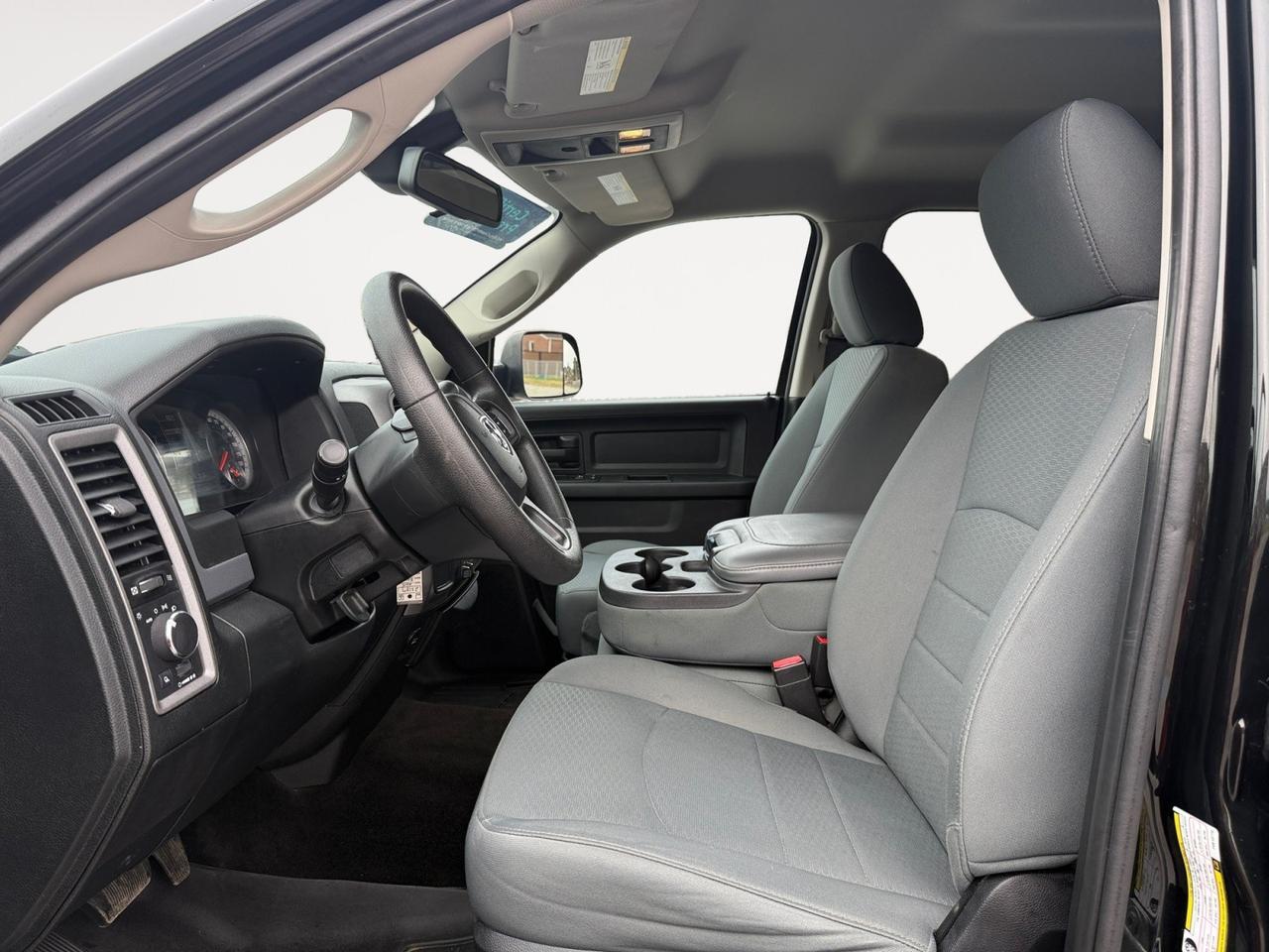 2015 Ram 2500 Tradesman, RUNNING BOARDS, TOW PACKAGE, BED LINER, POWER/HEATED MIRRORS, BLUETOOTH, TINTED GLASS, ALL WEATHER FLOOR MATS, ONLY 1 OWNER, CLEAN CARFAX, LOW MILES! Norfolk VA