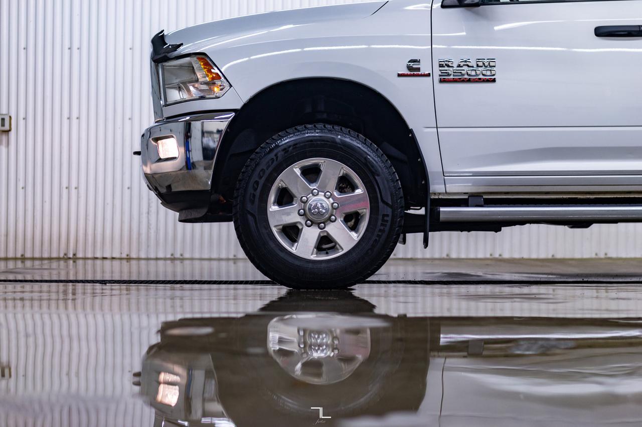 2015 Ram 3500 4x4 Crew Cab SLT Diesel Nav BCam Red Deer AB