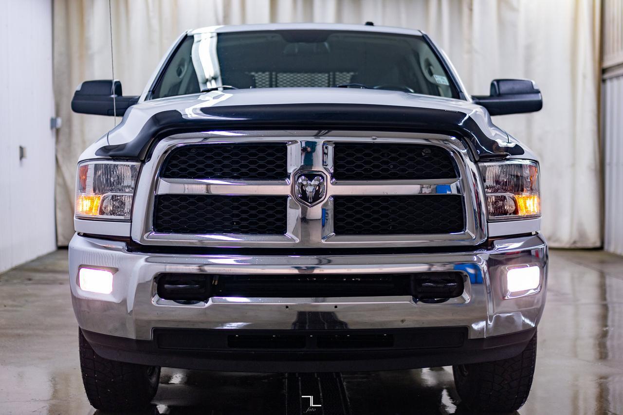 2015 Ram 3500 4x4 Crew Cab SLT Diesel Nav BCam Red Deer AB