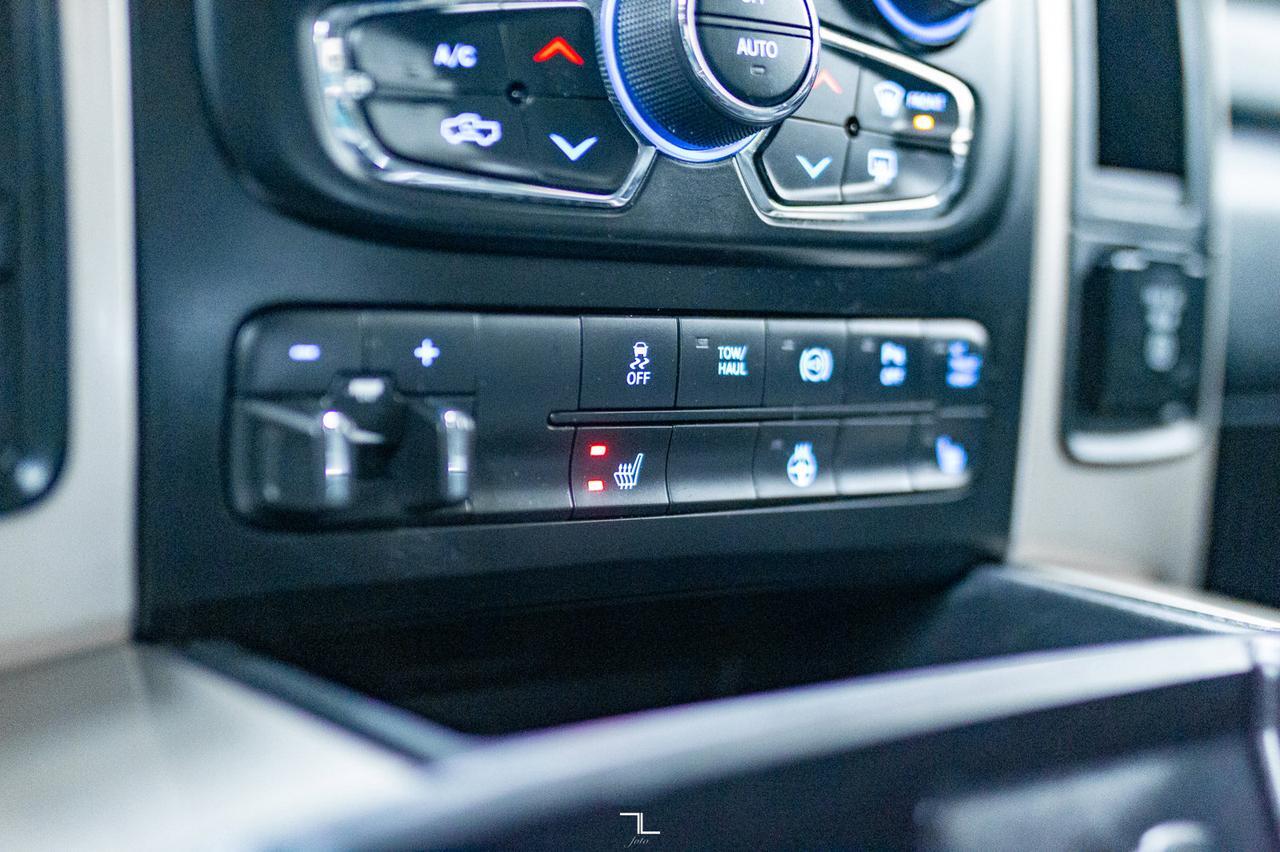 2015 Ram 3500 4x4 Crew Cab SLT Diesel Nav BCam Red Deer AB