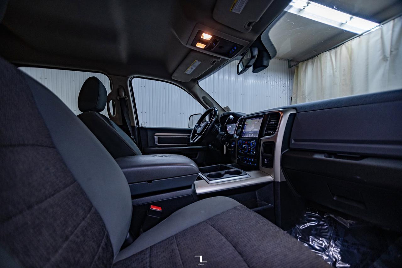 2015 Ram 3500 4x4 Crew Cab SLT Dually Diesel AISIN Nav Red Deer AB