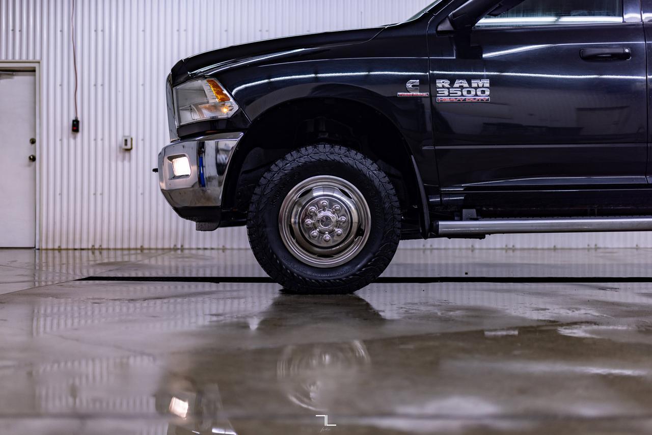 2015 Ram 3500 4x4 Crew Cab SLT Dually Diesel AISIN Nav Red Deer AB