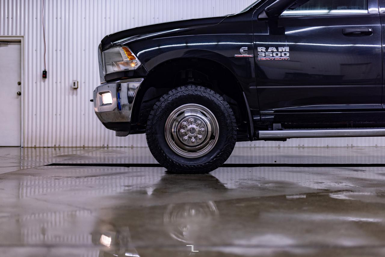 2015 Ram 3500 4x4 Crew Cab SLT Dually Diesel AISIN Nav Red Deer AB