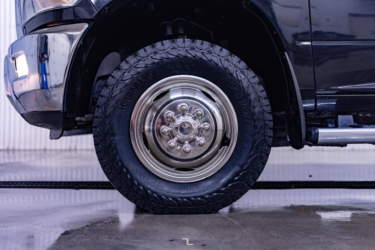 2015 Ram 3500 4x4 Crew Cab SLT Dually Diesel AISIN Nav Red Deer AB