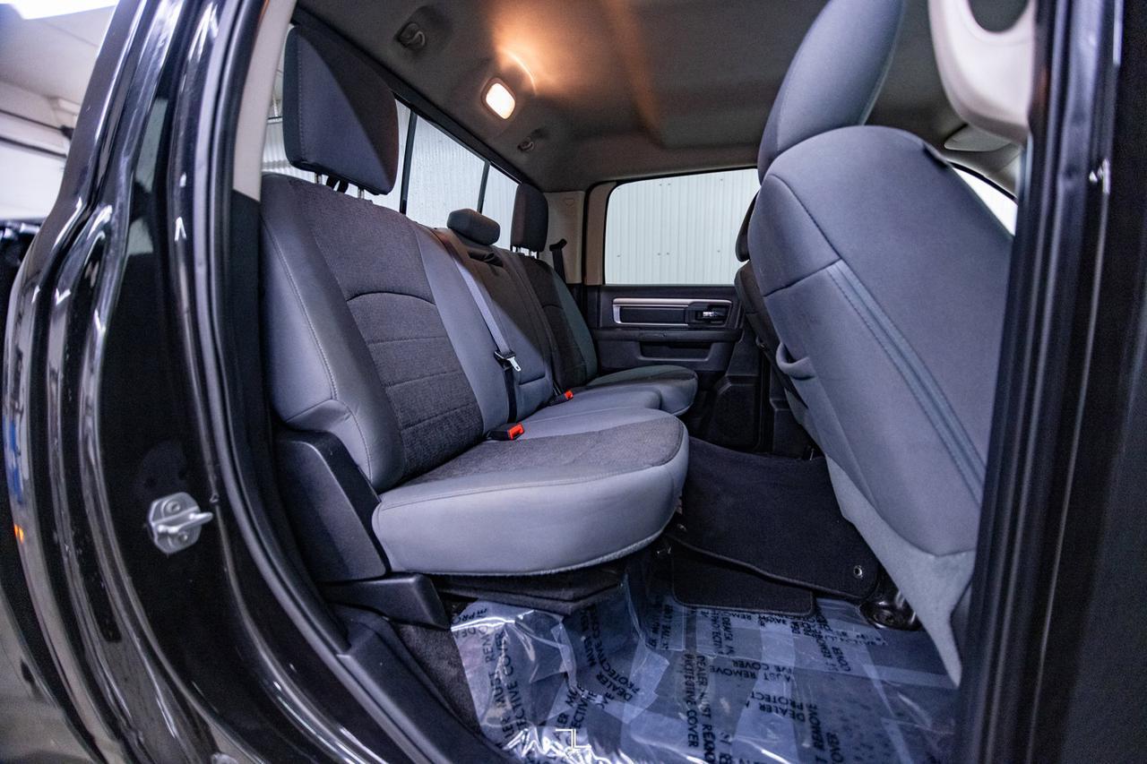 2015 Ram 3500 4x4 Crew Cab SLT Dually Diesel AISIN Nav Red Deer AB